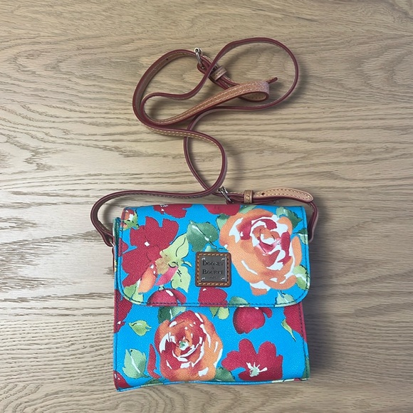 Dooney & Bourke Handbags - Dooney & Bourke Vintage Floral Crossbody Bag